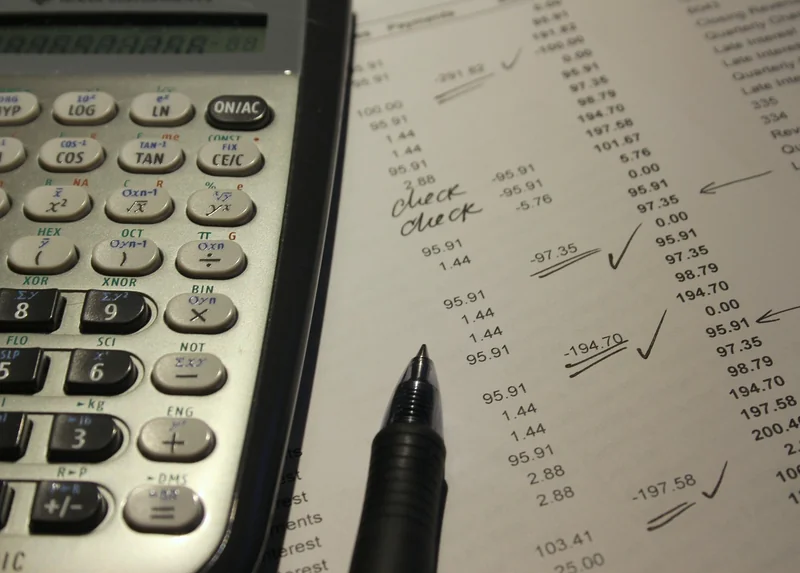 Comment calculer la charge réelle et choisir la bonne équerre